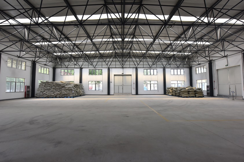 山東銀豐現(xiàn)代化工廠內(nèi)景